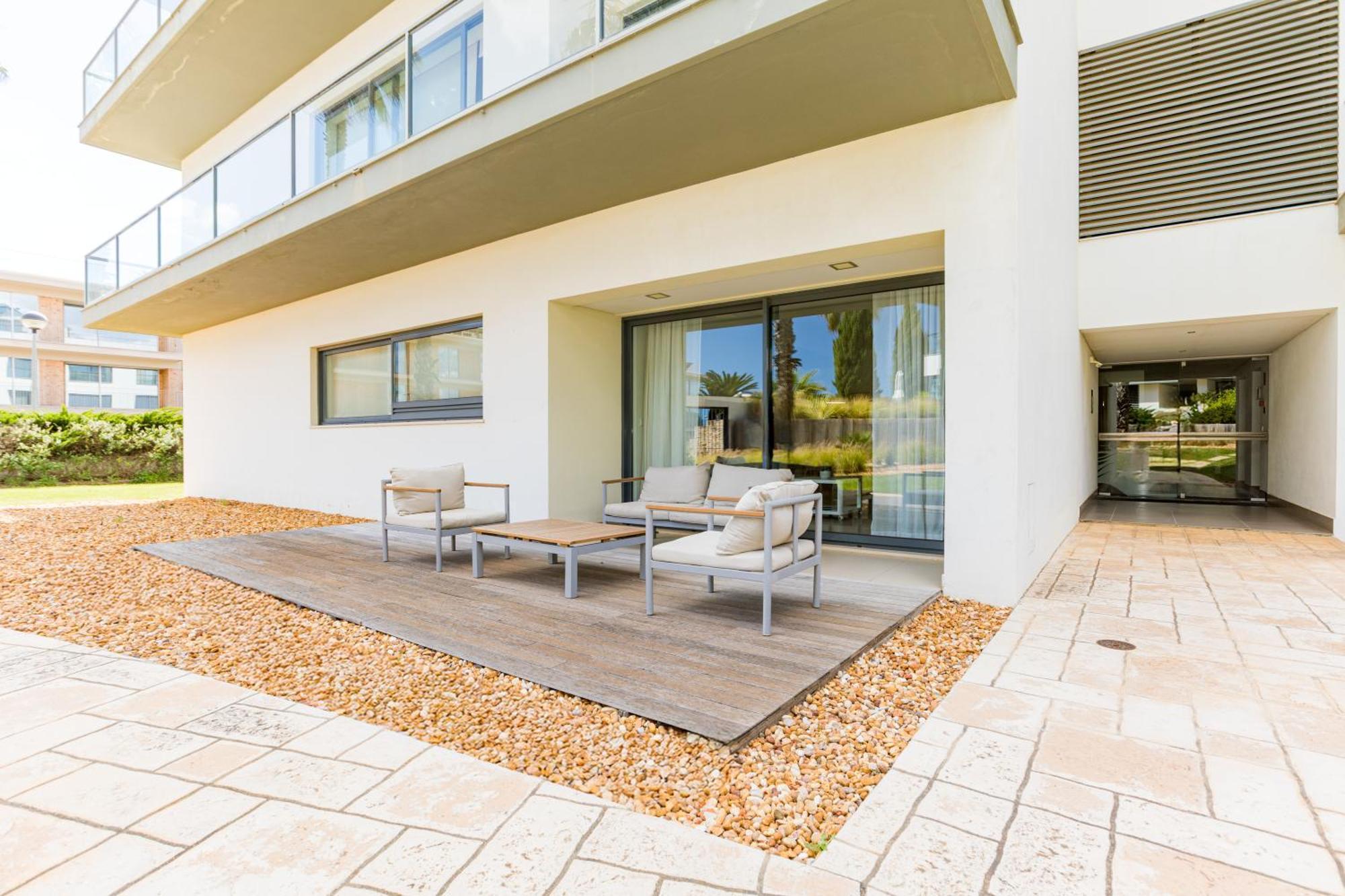 Cavalo Preto Luxury Beach Apartment By Golden Zenith Quarteira Exterior photo